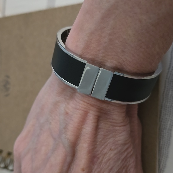 Hinged Stainless Steel Bracelet With Faux Leather Detail. Excellent Condition - Picture 1 of 7